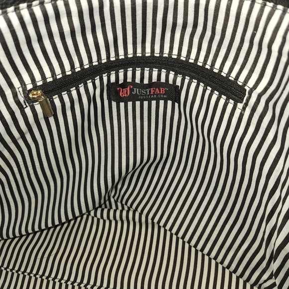 NWOT JustFab Large Tote Bag Black/Tan - Picture 5 of 8
